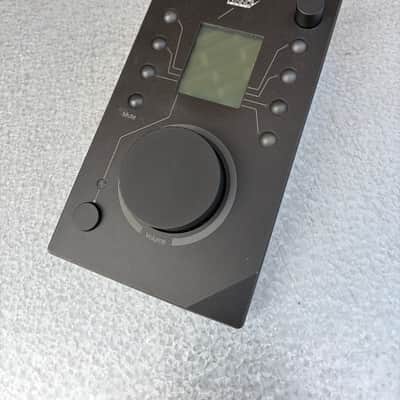 Trinnov D-Mon 6 with LA Remote and Calibration Microphone image 2