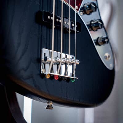 Immagine Fender Japan LTD Hybrid II J BASS Raw Ash RW BLK - 3