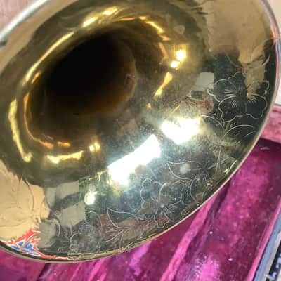 Frank Holton & Co professional trumpet / serial number  33765 /   +- 1917 made in Chicago USA floral engraving ! image 20