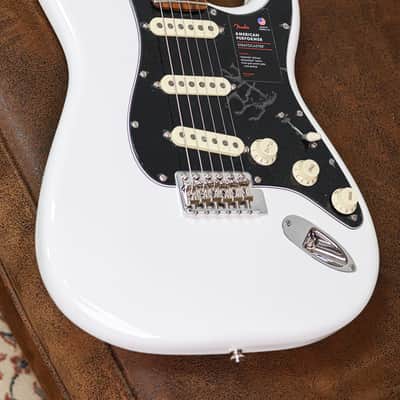 Fender American Player Performer Stratocaster | Arctic White image 3
