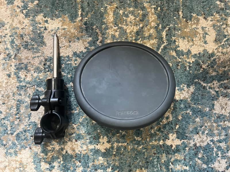 Yamaha TP65 Single-Zone 8.5" Electronic Drum Pad with mount image 1