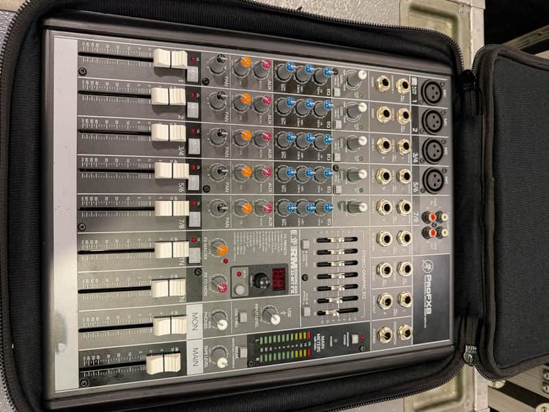 Mackie ProFX8v2 8-Channel Effects Mixer | Reverb