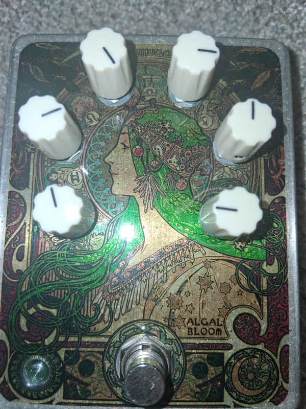 Fuzzhugger Algal Bloom