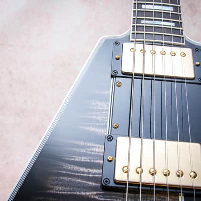 GIBSON USA Custom Shop M2M Flying V Custom "Cobra Burst + Ebony" (2026) image 8