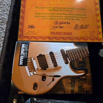 Ernie Ball Music Man Albert Lee Family Reserve  2008 - PinkBurst Finish image 3