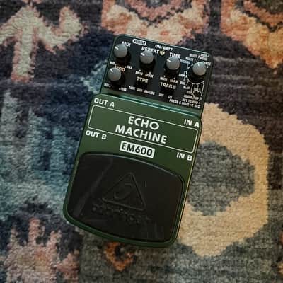 Behringer Echo Machine EM600 Pedal - Gearspace