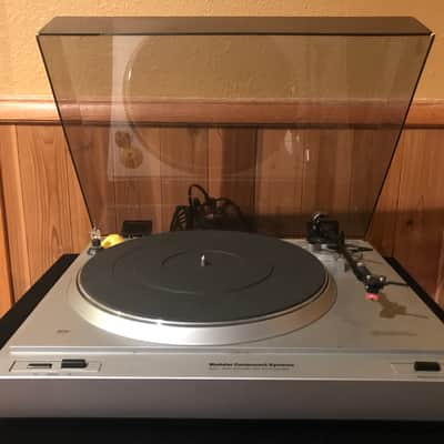 Technics 6202 1977 Silver MCS Semi automatic belt drive turntable phonograph record player image 3