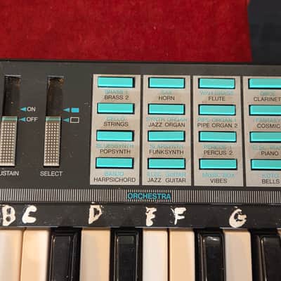 Yamaha PSR-12 Electronic Piano w/ Power Supply image 5