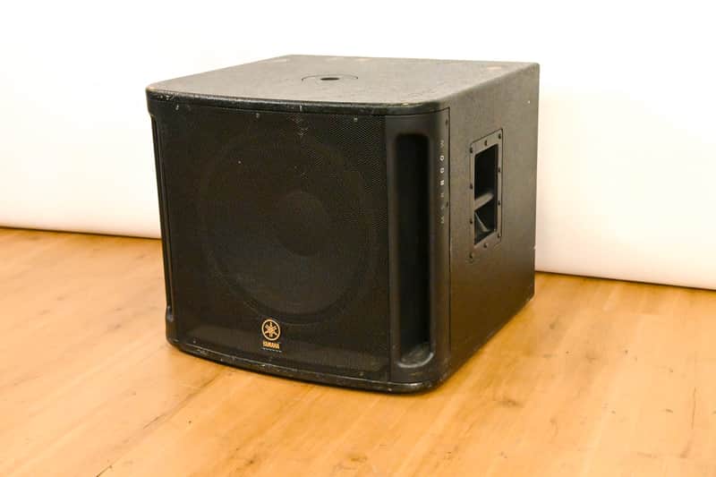Yamaha MSR800W 800 Watt 15" Active Subwoofer CG01Y61 image 1