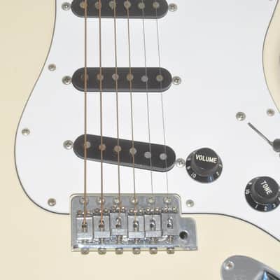 FENDER JAPAN ST72 Stratcaster electric guitar Ref No 7392 image 6