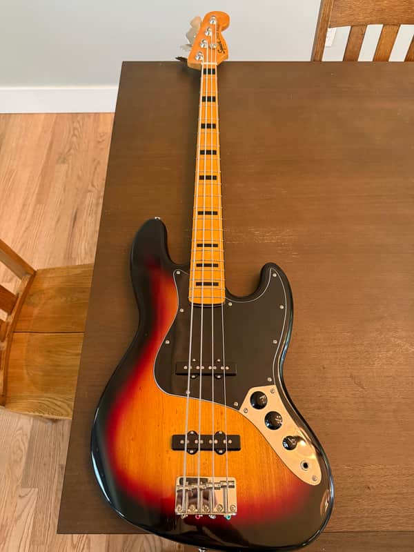 Fender Squier Classic Vibe '70s Jazz Bass 2022 - 3-Tone Sunburst image 1