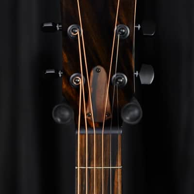 Taylor Taylor Custom Grand Concert Acoustic-Electric Guitar 2025 - Natural image 6
