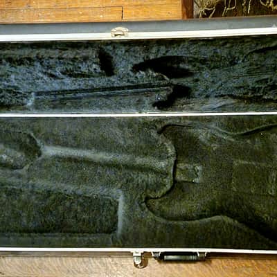 Fender USA Stratocaster / Telecaster Molded Guitar Case Late 1970s  Early 1980's image 2