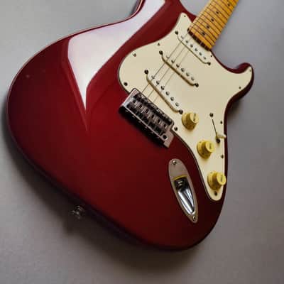 Fender MIM Stratocaster with Maple Fretboard 1996 - 2000 - Candy Apple Red image 5