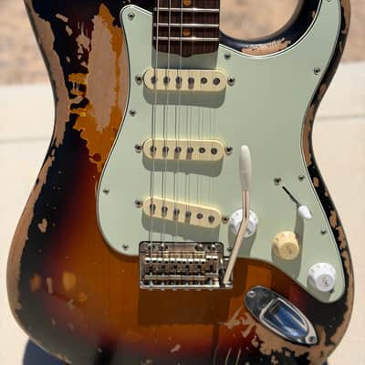 Fender Mike McCready Signature Stratocaster 2023 - Present - 3-Color Sunburst Relic image 4
