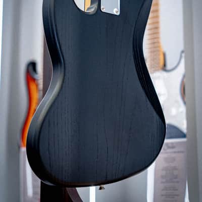 Immagine Fender Japan LTD Hybrid II J BASS Raw Ash RW BLK - 8