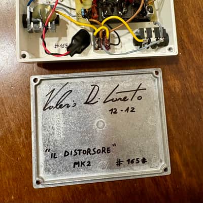 Extremely Rare VDL PROFESSIONAL ANALOGICS  Il DISTORSORE MKII 2012 - WHITE BLUE - SERIAL NUMBER #165 BASS GUITAR MADE IN ITALY BIG MUFF STYLE DISTORTION OVERDRIVE image 4