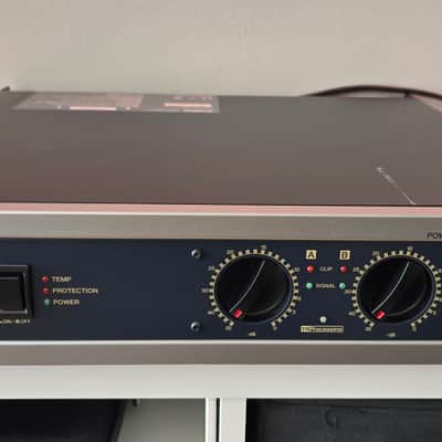 Yamaha P3500S Power Amp (excellent condition) image 3