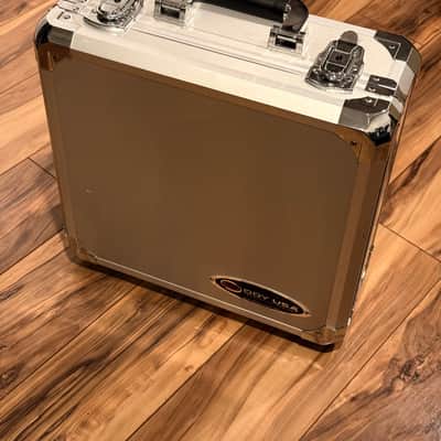 Native Instruments Maschine MKIII w/ Odyssey hard case image 4