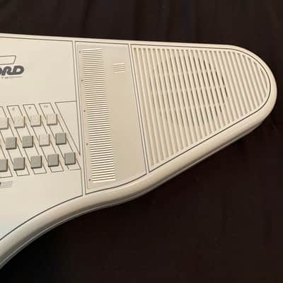 Suzuki Omnichord System 2 OM-84 Vintage 80's with Case & Power supply image 4