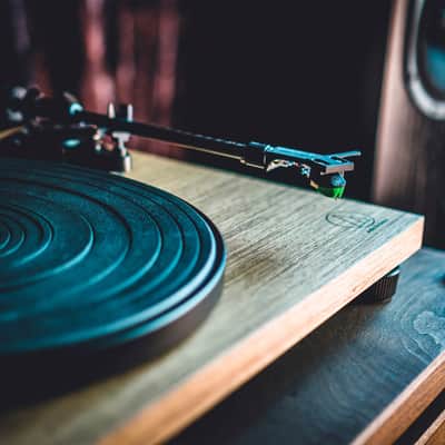 Audio-Technica #AT-LPW40WN - Wood Style Fully Manual Belt-Drive Turntable image 4