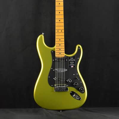 Mint Fender American Ultra II Stratocaster Solar Flare Maple Fingerboard image 2