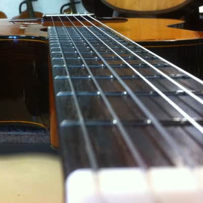 Jolie guitare electro-acoustique Maison  C870C/EQ fabriquée en Corée dans les années 80 image 9