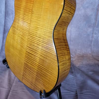 Siegfried Todt – 1985 Masterbuilt Concert Guitar – Fully Restored image 7