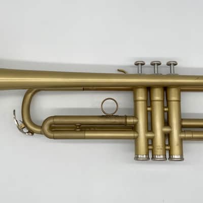 Lacquer Yamaha YTR-01 Q-class Bb Trumpet image 2