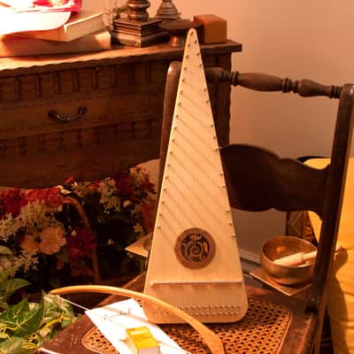 Roosebeck PSRARL | Rounded Alto Psaltery Left-Handed with Bow. New with Full Warranty! image 3
