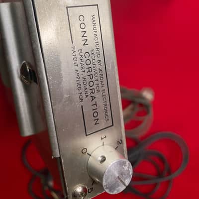 Conn Multi Vider fuzz/sub octave with bag, mic, cords and manual imagen 7