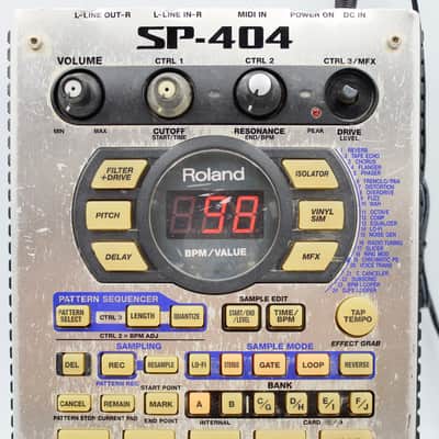 Roland SP-404 Portable Sampler Groovebox With Power Supply AU86027 image 2