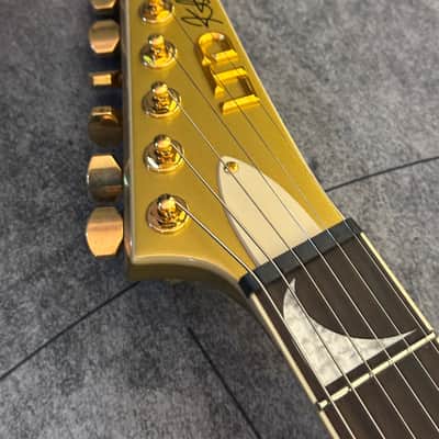 ESP LTD KH-V Kirk Hammett Signature 2023 - Present - Metallic Gold image 6
