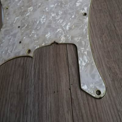 Fender Precision  1962 thru 1971 Pearloid Relic / Aged Pearl Bass USA Vintage Reissue AVRI image 3