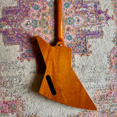 Gibson Explorer 2019 Antique Natural image 2