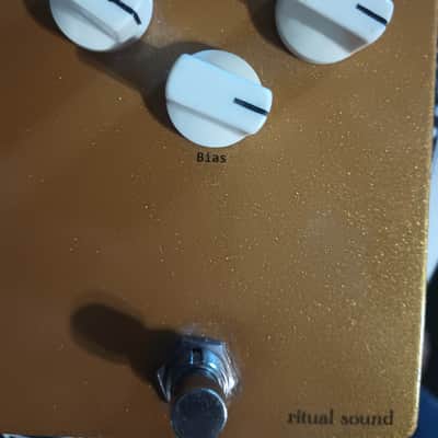 Ritual Sound Fuzz 2N2222 2025 - Gold kintsugi image 1