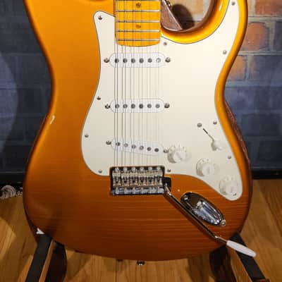 Stratocaster Fender Deluxe Neck, Fender Locking Tuners, Custom Shop ‘63 Pick Ups, MJT Candy Tangerine Body-Hard Case! image 5
