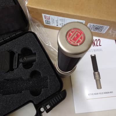 AEA Nuvo N22 - Active Near-field Ribbon Microphone - boxed with accessories image 8