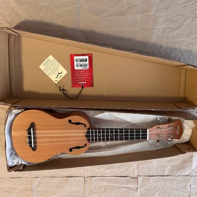 Stagg Soprano Ukulele USX-ROS- S Solid Top F holes and side Soundhole NOS Excellent Condition in original carton box with tags image 16