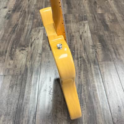 2000 Fender American Vintage Reissue '52 Telecaster - Butterscotch Blonde image 9