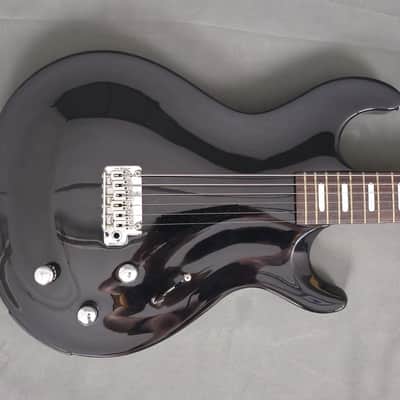 Line 6 Variax 700 Electric Guitar  - Black image 3