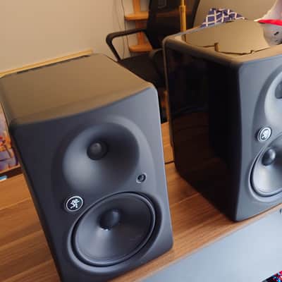 Mackie HR824 Mk2 Pair image 3