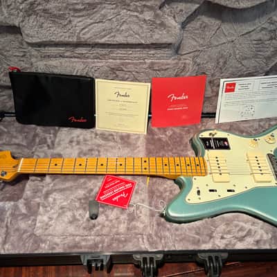 Fender American Professional II Jazzmaster with Maple Fretboard 2020 - Present - Mystic Surf Green image 17