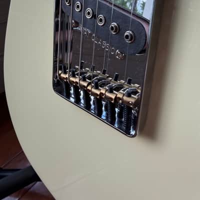 2018 G&L Fullerton Standard ASAT Classic - Vintage White image 4