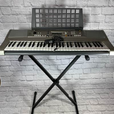 Yamaha PSR E313 61 Key Keyboard Electric Piano image 1