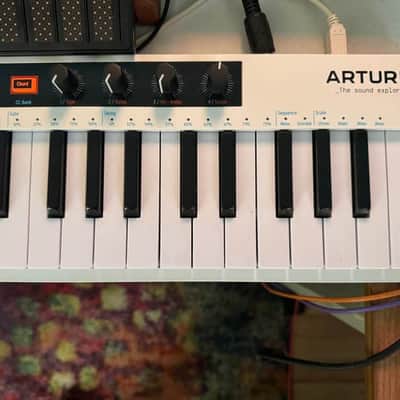 Arturia KeyStep 37 MIDI Controller 2021 - 2025 - White image 3