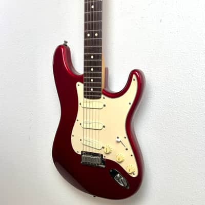 Fender Stratocaster Plus Deluxe  1991 - Candy Apple Red image 4
