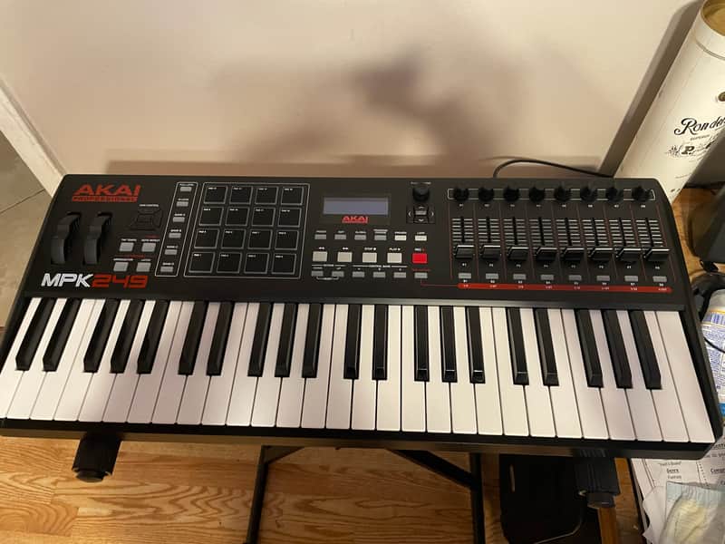 Akai MPK249 2014 - Present - Black image 1