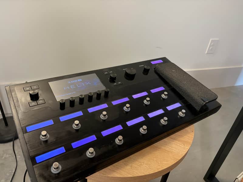 Line 6 Helix Floor - Black image 1