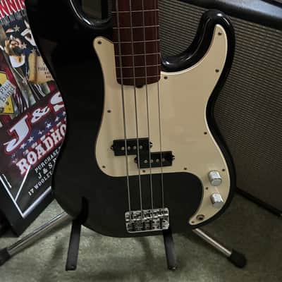 Fender USA Fretless Precision Bass 1996 - Black image 1